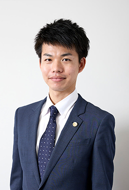 飯田涼雅弁護士